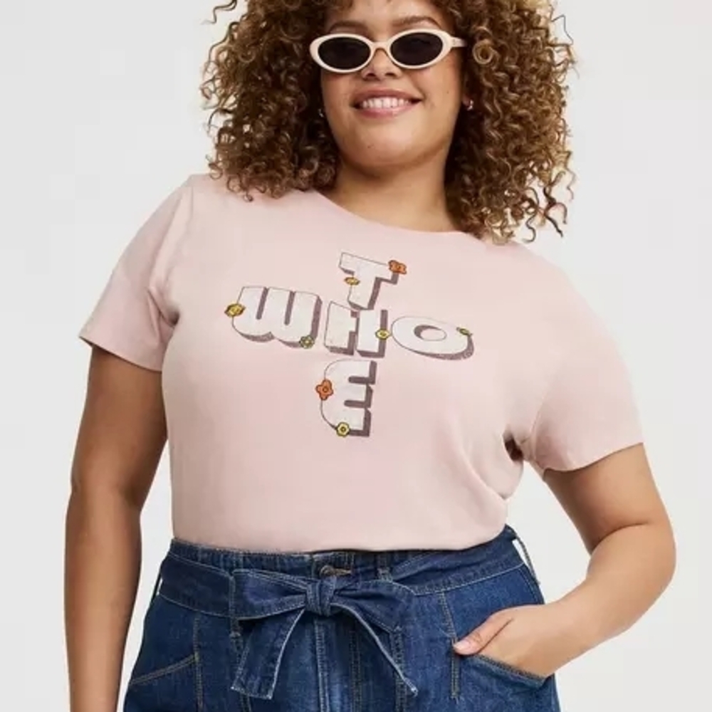 NWT 6X TORRID "THE WHO" W/ Embroidered Flower Accents Graphic Tee